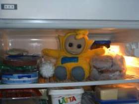Laa-Laa im Kühlschrank